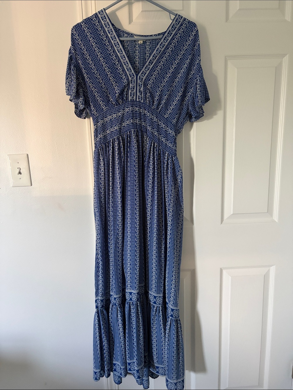 Max Studio Blue Patterned V-Neck Maxi Dress